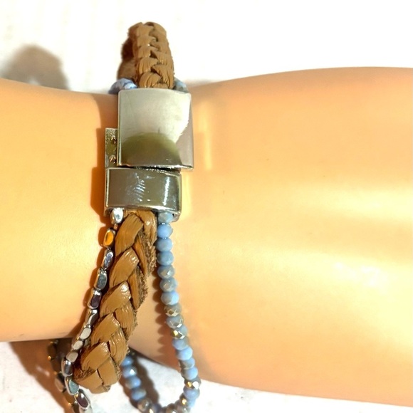 Fashion jewelry braided, genuine leather with beads magnetic bracelet one size - Picture 2 of 2